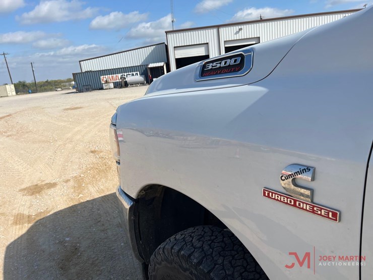 2019-ram-3500-hd-image-29