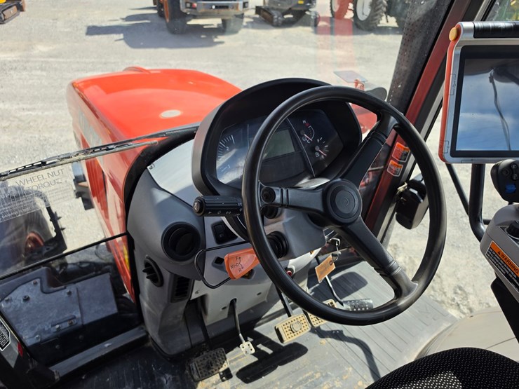 2015-kubota-m7-171-image-17