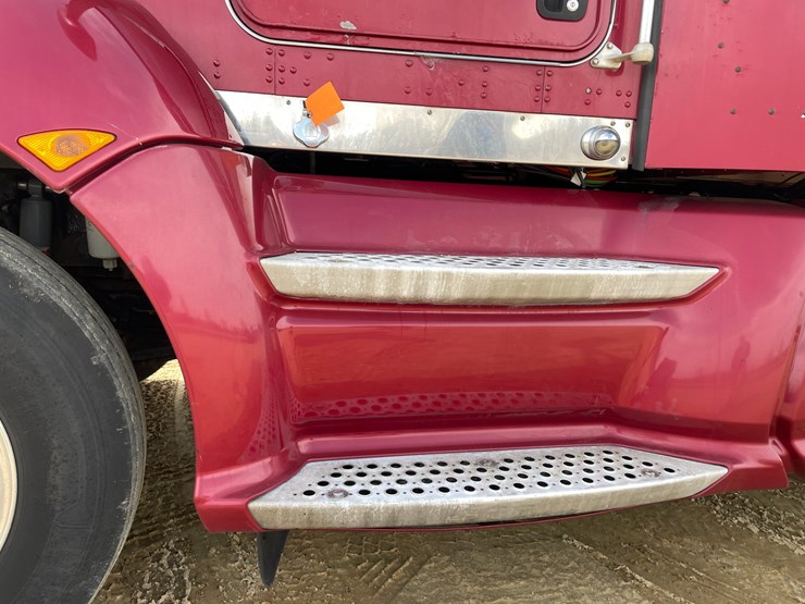 2008-kenworth-t660-image-31