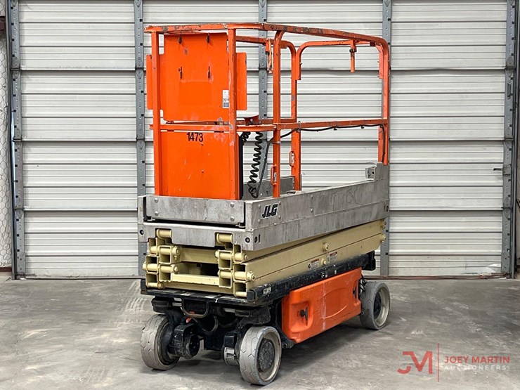 2013-jlg-1930es-image-10