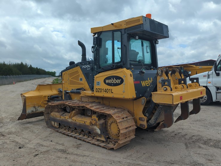 2022-deere-700l-xlt-image-5