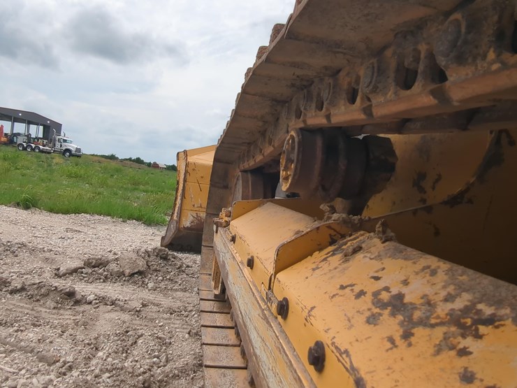 2022-deere-450-lt-image-14