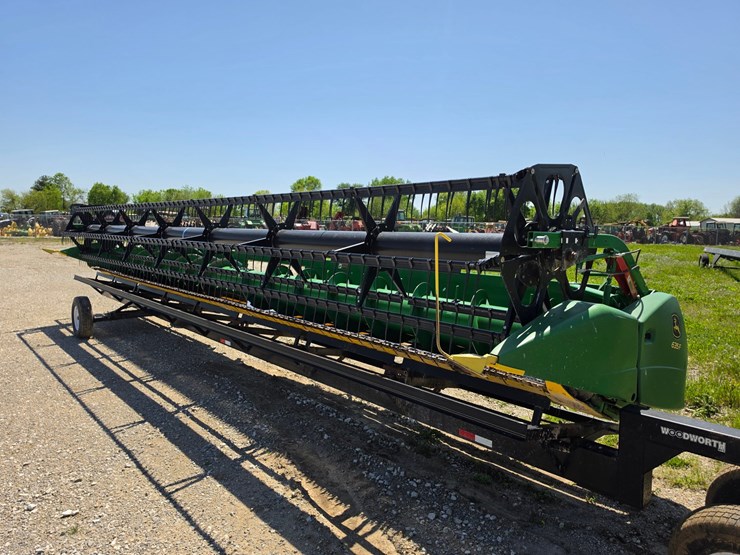 2015-john-deere-635f-image-13