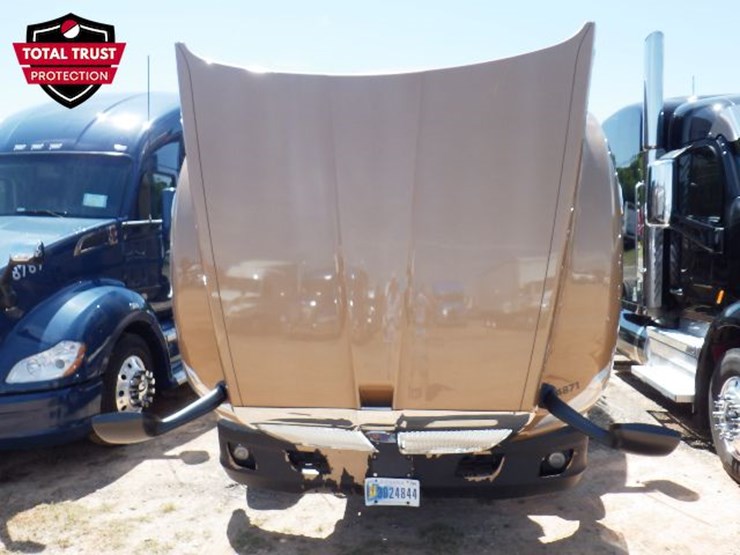 2022-kenworth-t680-image-26