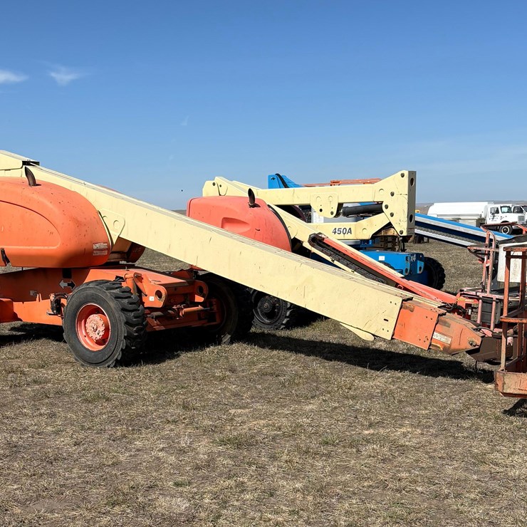 JLG 600S