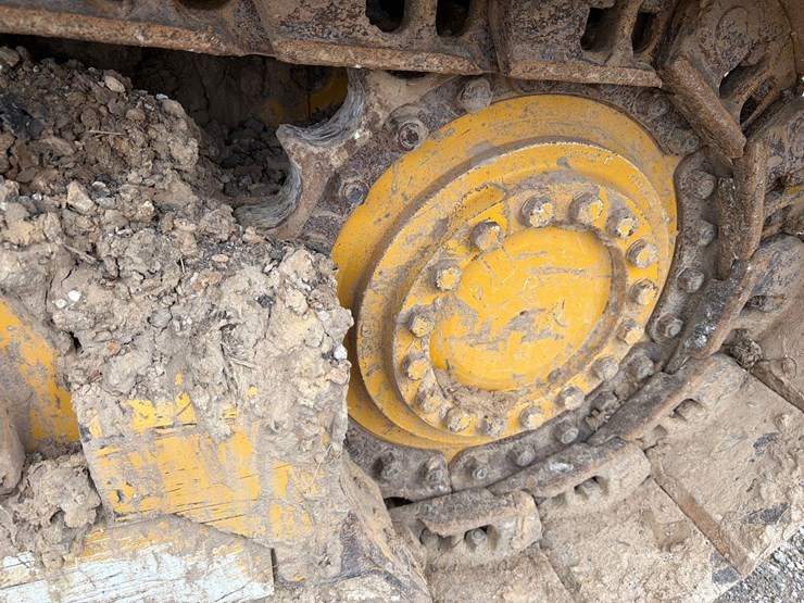 2022-deere-700l-xlt-image-12
