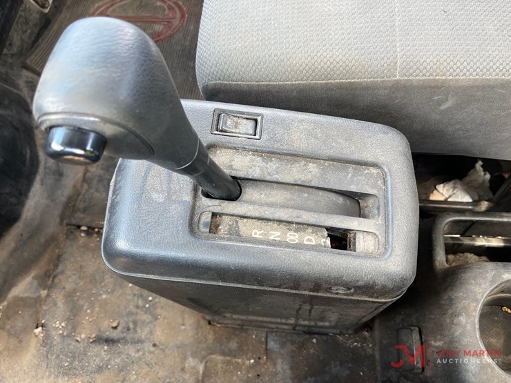2018-hino-258alp-image-17