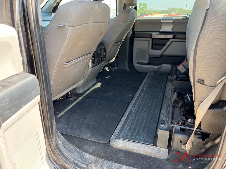2019-ford-f250-xlt-image-30