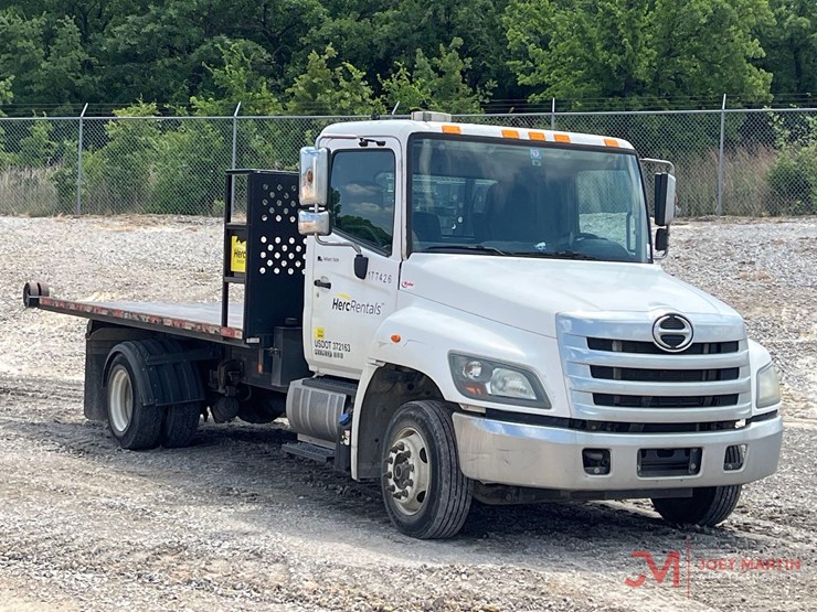 2018-hino-258alp-image-1
