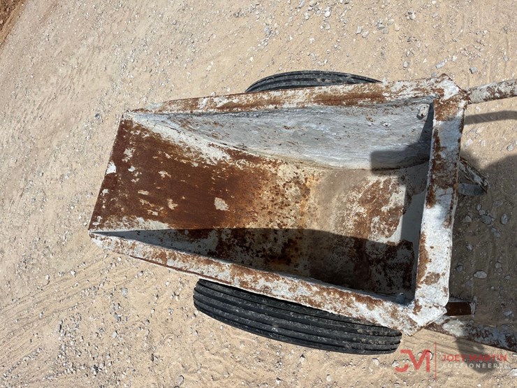 garbro-706r-narrow-buggy-image-5