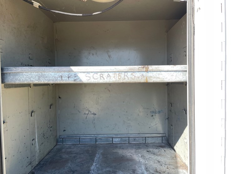 2003-freightliner-fl70-image-109