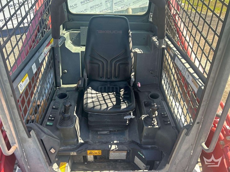 2020-takeuchi-tl10v2-image-16