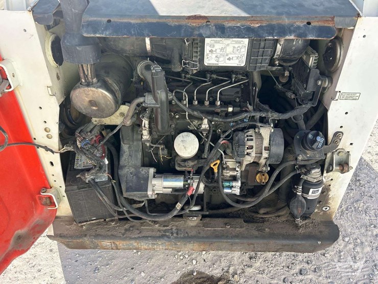 2017-bobcat-t650-image-8