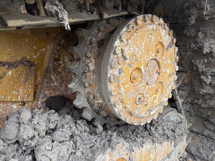 2021-caterpillar-d5-lgp-image-11
