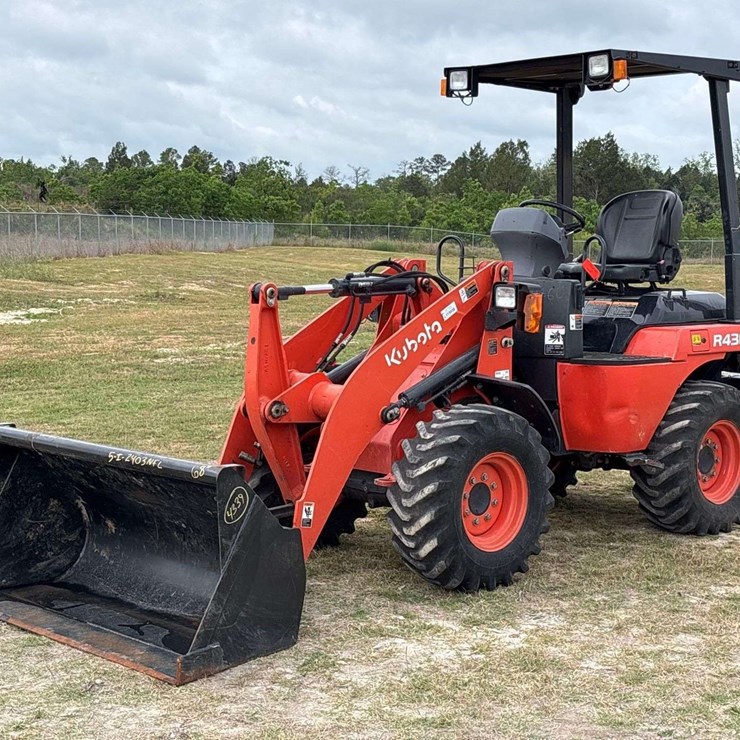 2023 KUBOTA R430