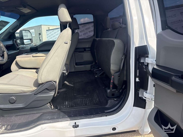 2022-ford-f250-image-19