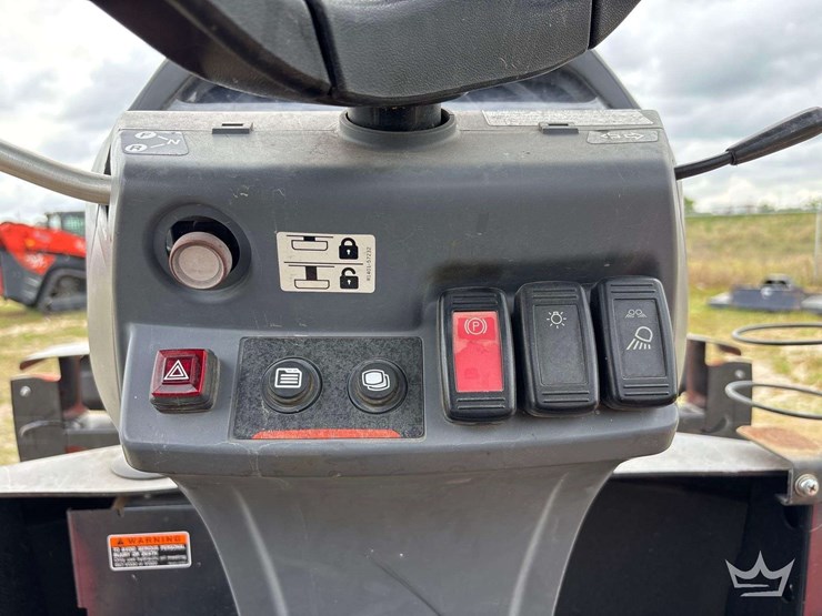 2023-kubota-r430-image-28