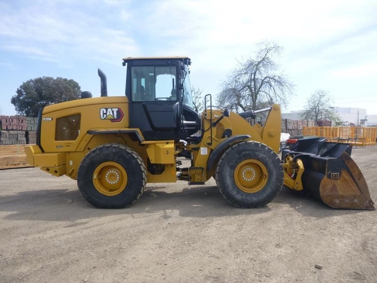 2022-caterpillar-930m-image-31