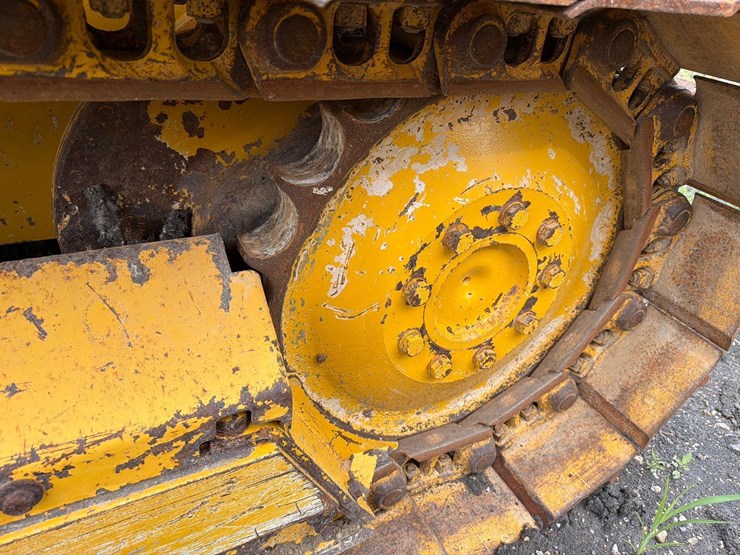 2022-deere-450-lt-image-10
