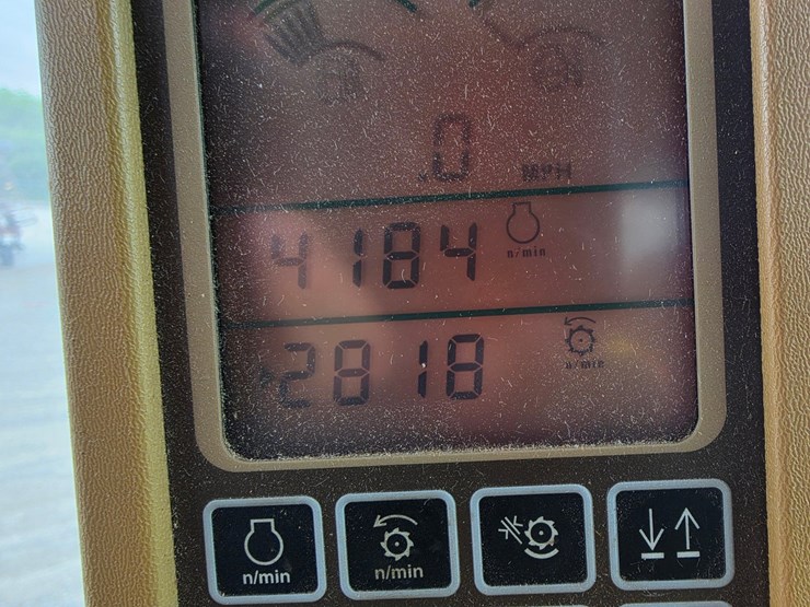 2004-john-deere-9660-sts-image-11