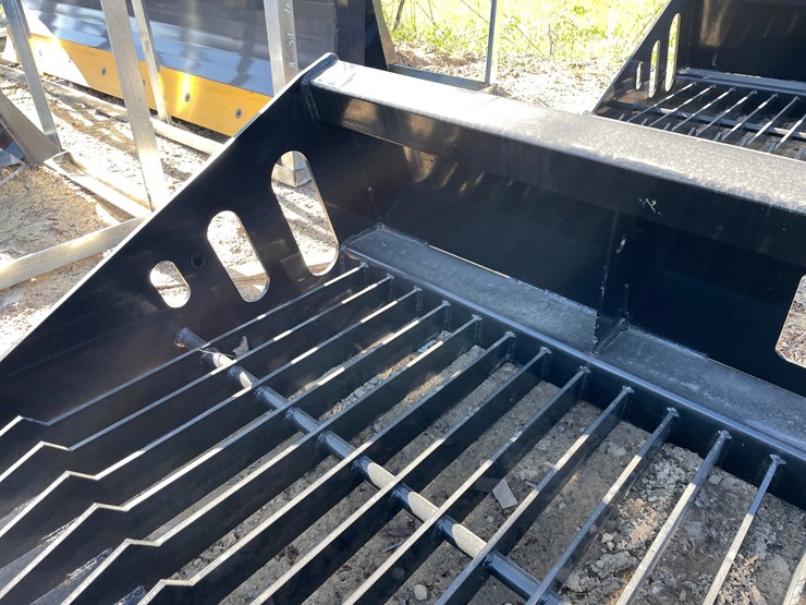 #2344-•-new-wolverine-84"-skid-steer-skelton-rock-screening-bucket-attachment-image-9