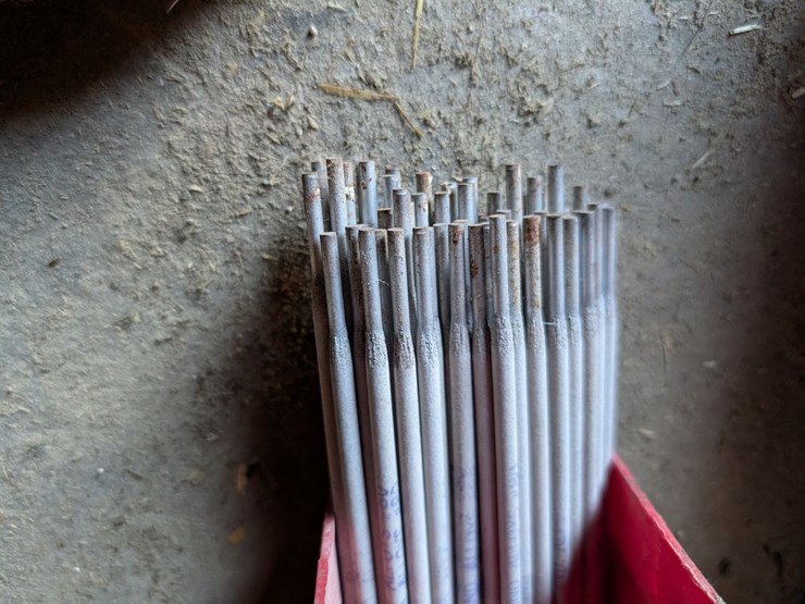 #5511-•-welding-rods-image-4