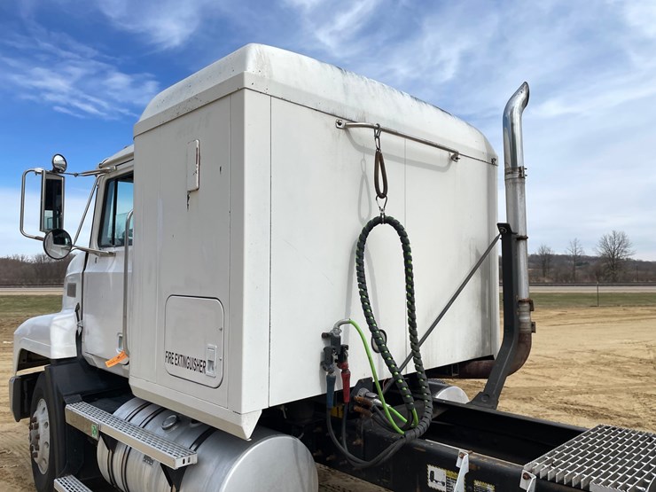 #102-•-1997-mack-ch600-semi-(has-wi-title)-image-22