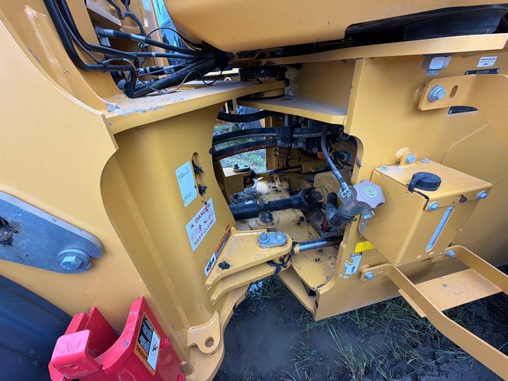 2023-deere-644p-image-9
