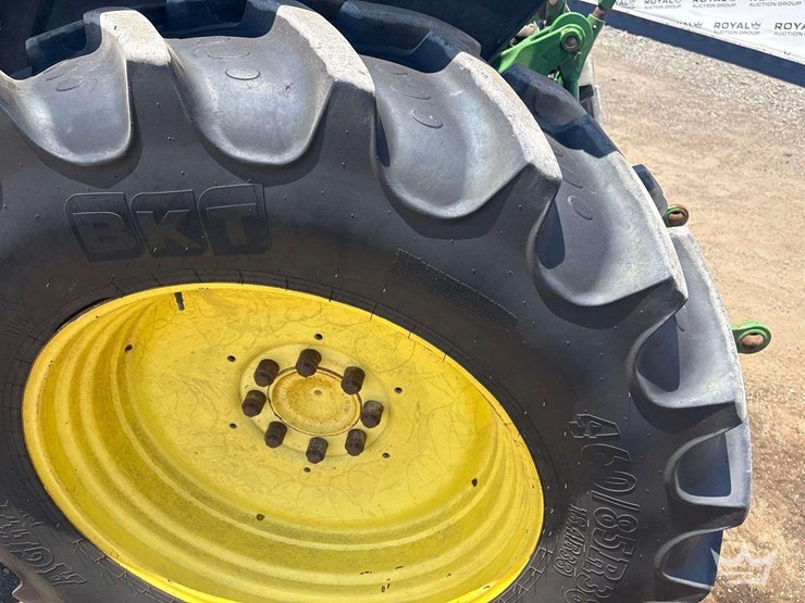 2017-john-deere-6145m-image-19