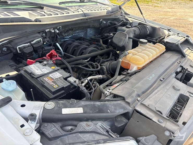 2016-ford-f150-image-8