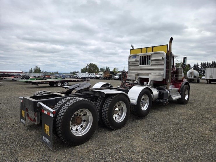 2012-kenworth-t800-image-5