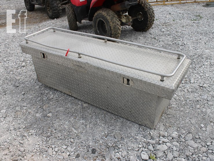 truck-bed-toolbox-image-1