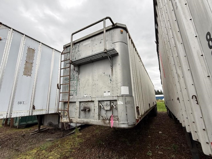 fruehauf-trailer-image-1