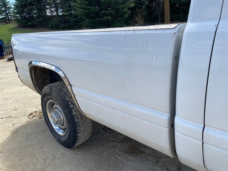 2001-dodge-ram-2500-image-19