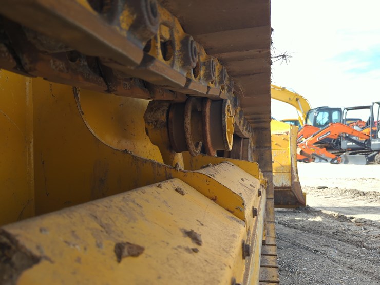 2022-deere-450-lt-image-8