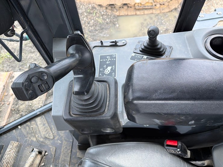 2024-deere-650-lgp-image-24