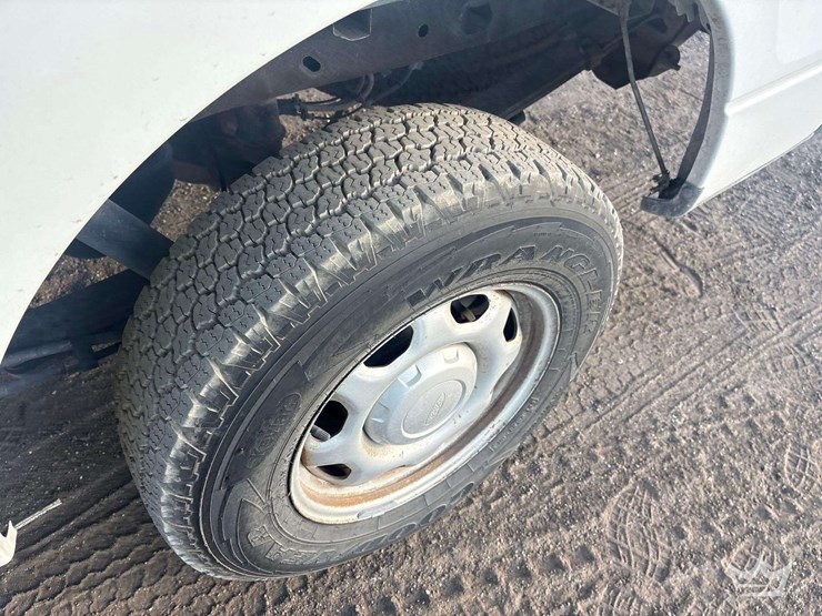 2013-ford-f150-image-24