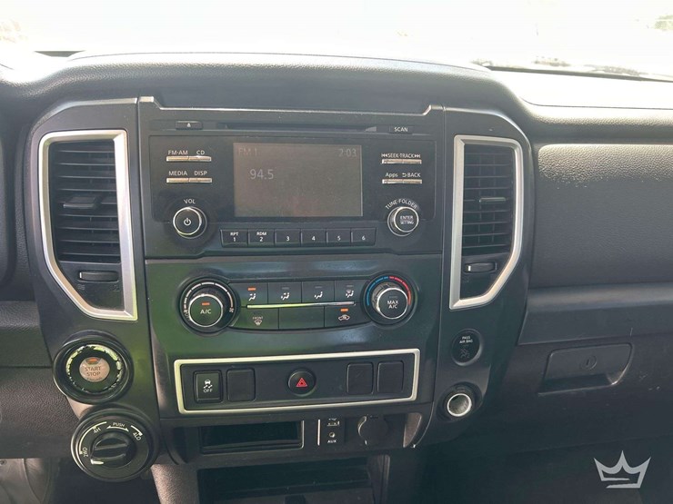 2017-nissan-titan-image-15