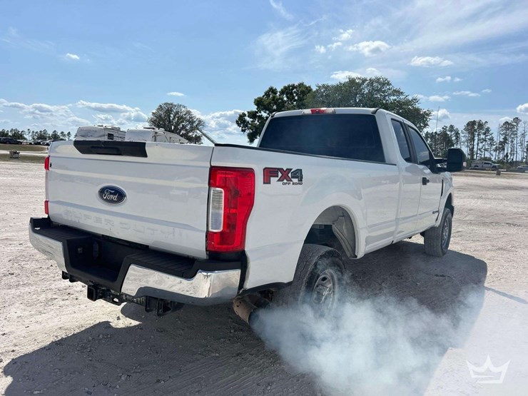 2019-ford-f250-image-3