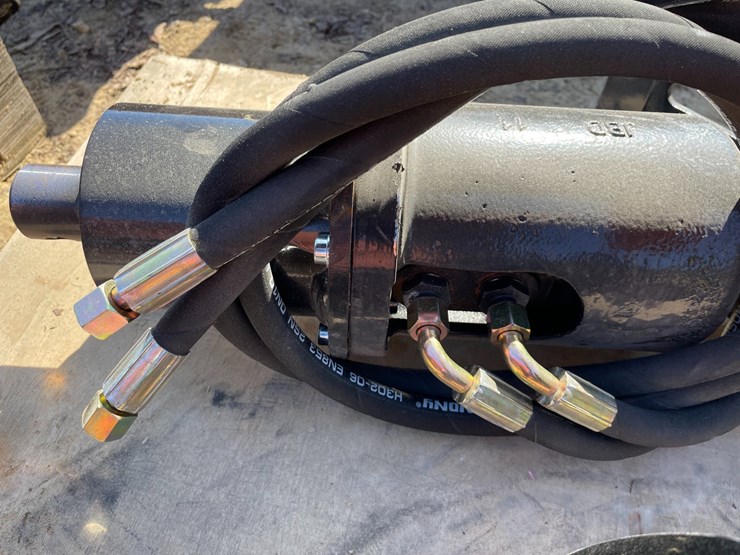 #2311-•-new-mini-auger-attachment-image-9