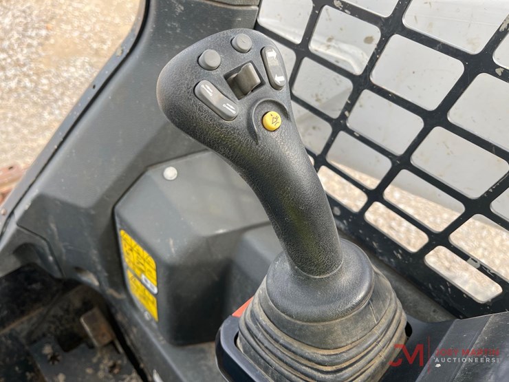 2020-bobcat-t76-image-9