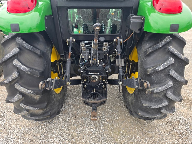 2009-john-deere-5101e-image-12