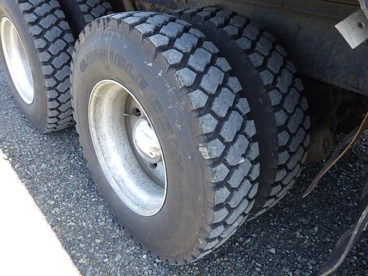 1999-kenworth-t800-image-46