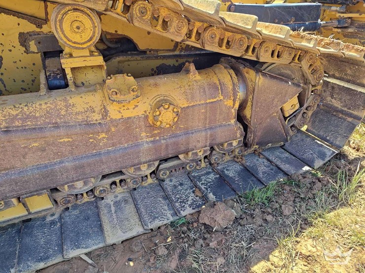 2019-caterpillar-d6n-lgp-image-40