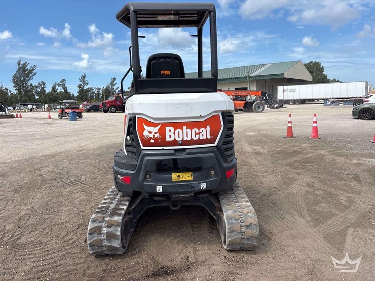 2020-bobcat-e26-image-17