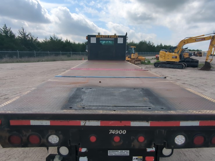 2016-kenworth-t880-image-8