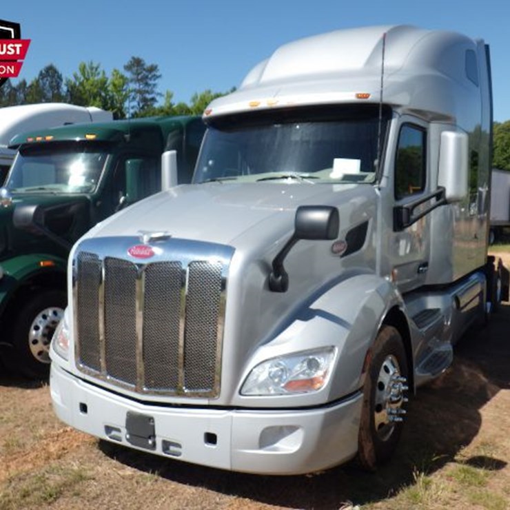 2021 PETERBILT 579