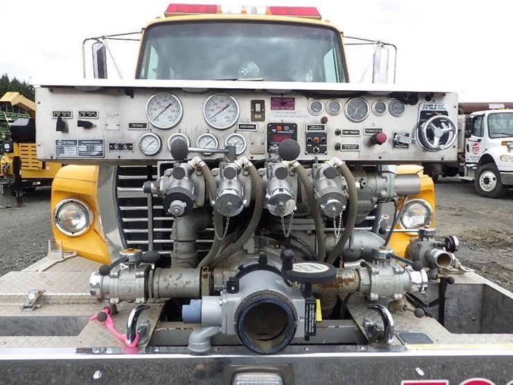 1995-ford-l9000-image-21
