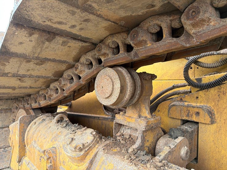 2016-caterpillar-d6n-lgp-image-9