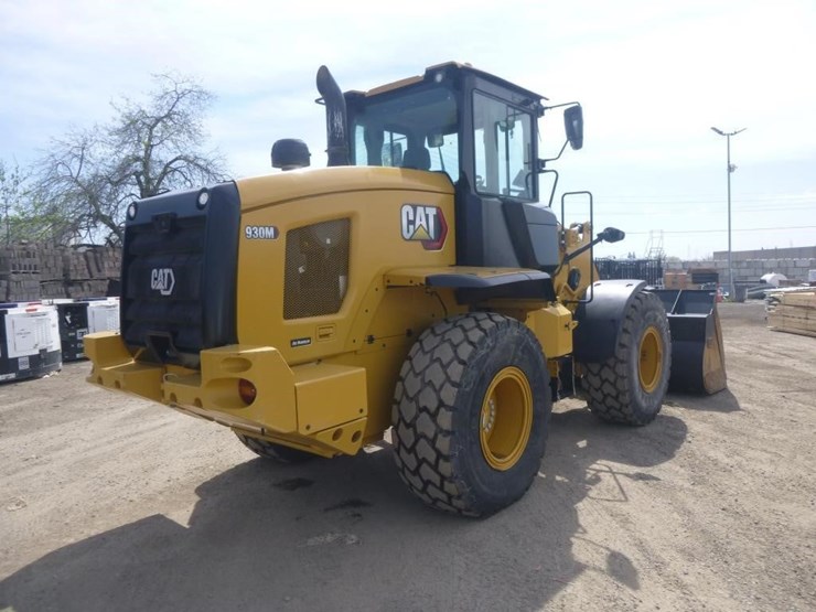 2022-caterpillar-930m-image-3
